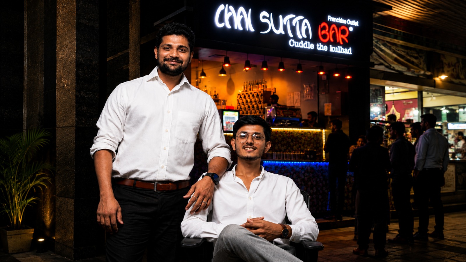 Chai Sutta Bar outlet serving kulhad chai, showcasing the business model built by founder Anubhav Dubey into one of India's largest tea franchise chains.