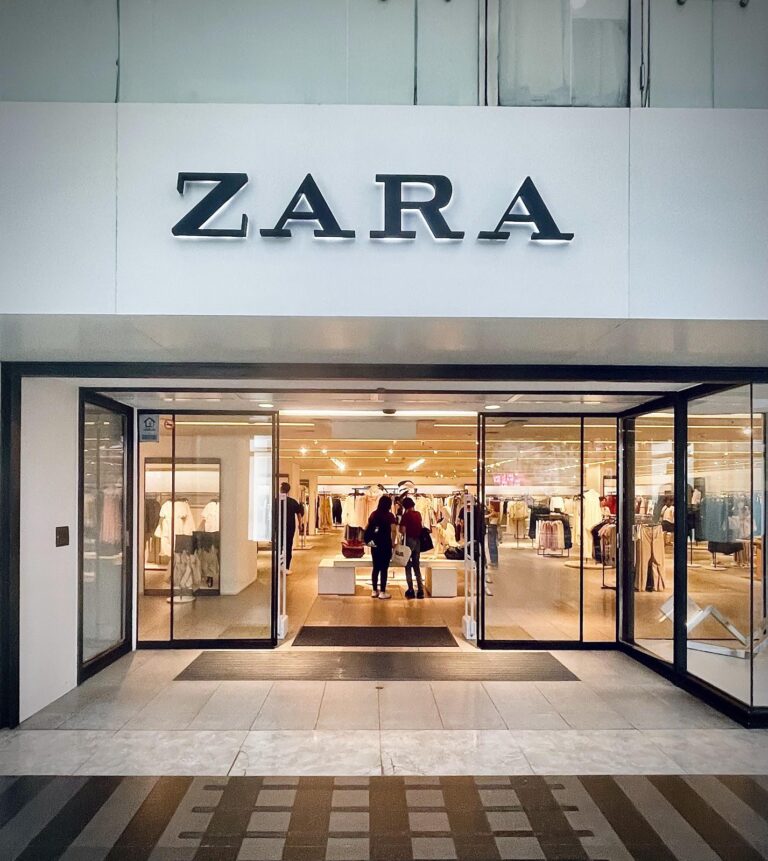 Zara Business Model: The Supply Chain That Changed Fashion Forever