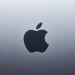 Apple iPhone displaying the newly rebuilt Siri AI interface running on iOS 27.