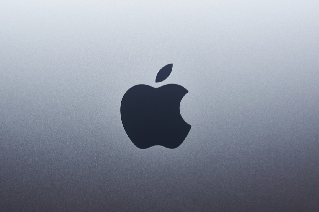 Apple iPhone displaying the newly rebuilt Siri AI interface running on iOS 27.